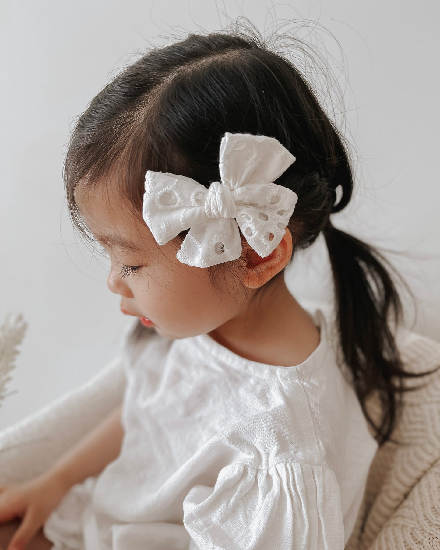 Wovenwear Studio x Piccolo - Eyelet Floral Large Pinwheel Bows