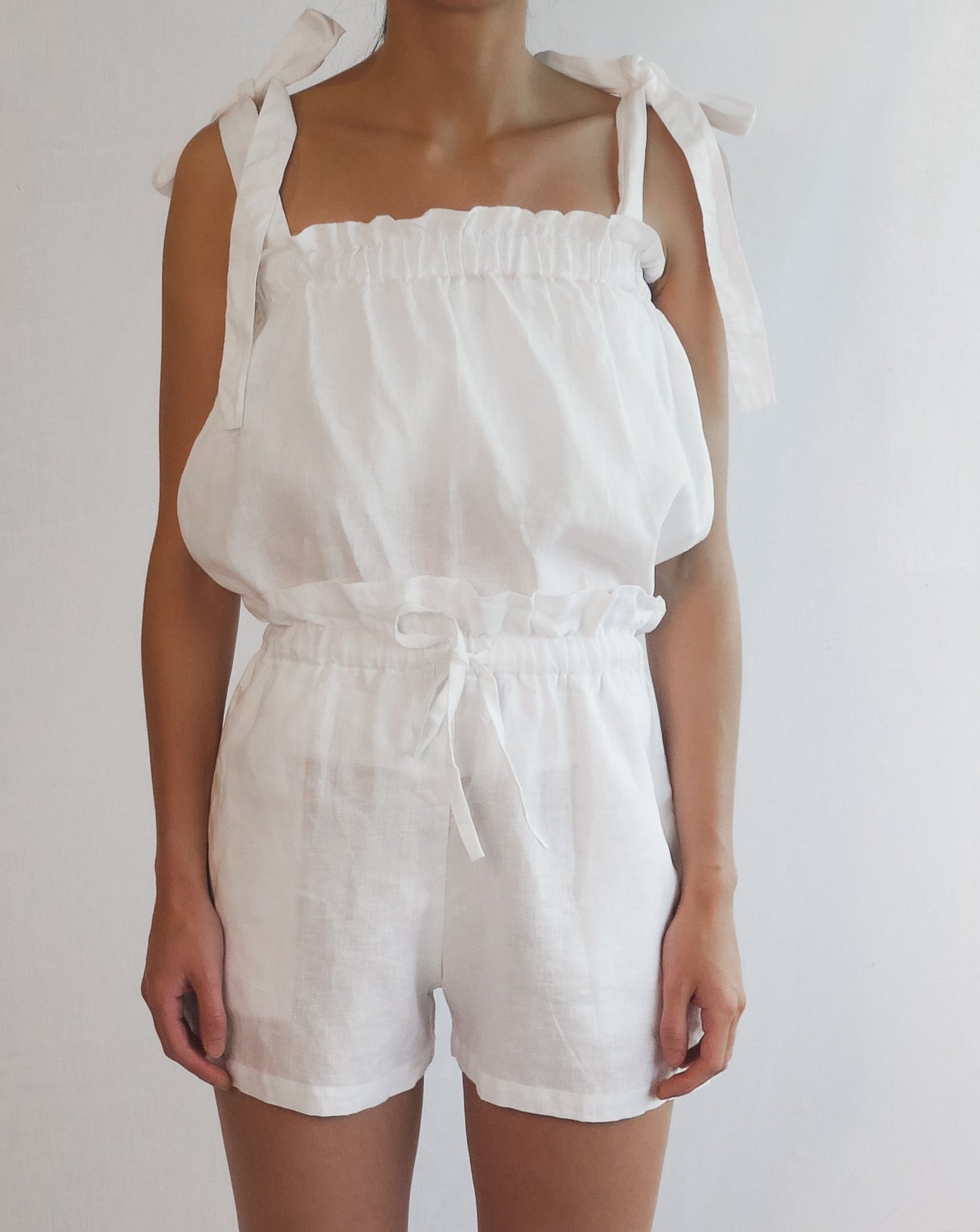 Women's Eva Linen Shorts in Milk